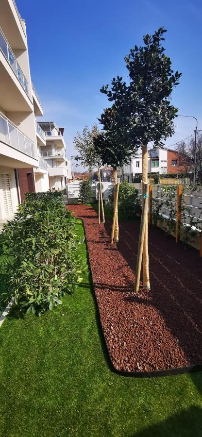 Maisonette Modena Park エクステリア 写真